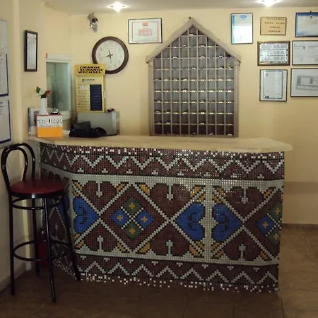 Kleopatra Alis אלאניה