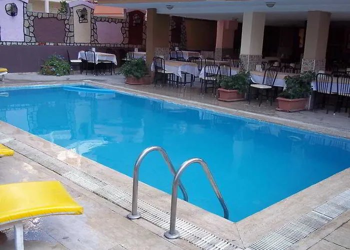 Kleopatra Alis Otel Alanya